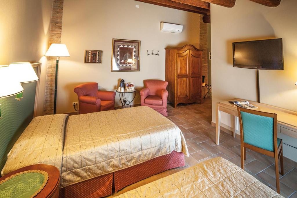 Hotel Residence Diamantina Ferrara Oda fotoğraf